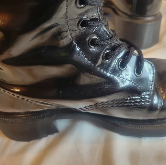 RARE authentic 90s vintage Dr Martens 20 eyelet knee patent leather boots 3/5 - Picture 11 of 16